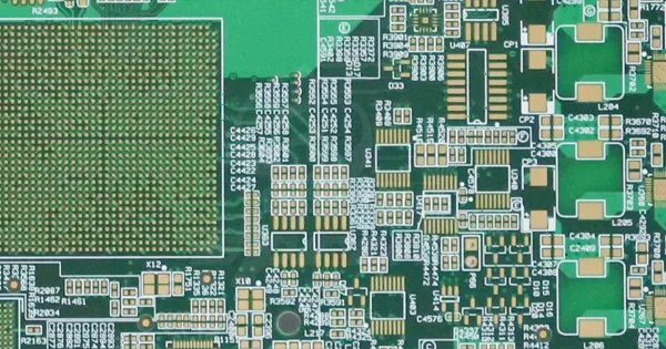 Zkušený výrobce 10vrstvých desek plošných spojů SprintPCB, průvodce návrhem, výhodami a aplikacemi